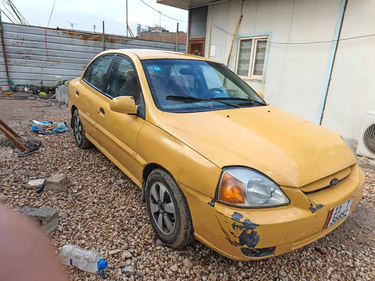 السلام عليكم
كيا ريو مديل 2005 تكسي رقم بغداد نكليزي مصفره هيئه وغرامات عندي وكاله بيها راعيها موجود 
كير ب حاله جيده مكينه دخن يرادلها تجفيت او تبديل سعر المكينه 400 الف توكع من سعرها السياره عوزها ترتيب بسيط تجي تفحص وتقتنع اتكفل ب الوصوليات فقط مكان السياره كربلاء المقدسه الحر السعر 38/// ***********
