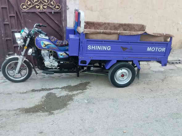 السلام عليكم ستوته للبيع 2023 طالعه بل 2025 شهر ال 10 السعر مليونين 750 للاستفسار اتصال على الرقم *********** حله الشوملي
