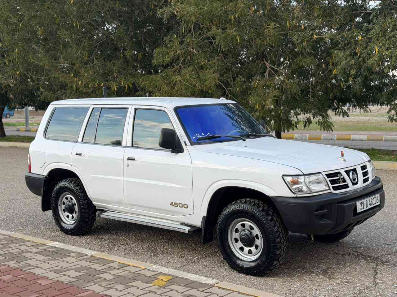 بەناوی خودا..
نیسان پاترۆڵ      نرخ٨٥گەڵا
مۆدێل-2002- ڕەقم سلیمانی
تحویل غەرامە بەشەرت
نمونەیە لە پاکی و جوانی
گێرو مەکینە بەشەرت 
گێر عادی  
سێ نیو پارچەسبوغە ببێ ناو گرتن
هەموو گیانی بەشەرت
شوێنی سیارە کەلار

بۆ زانیاری زیاتر پیوندی بەم ژمارەوە

***********
