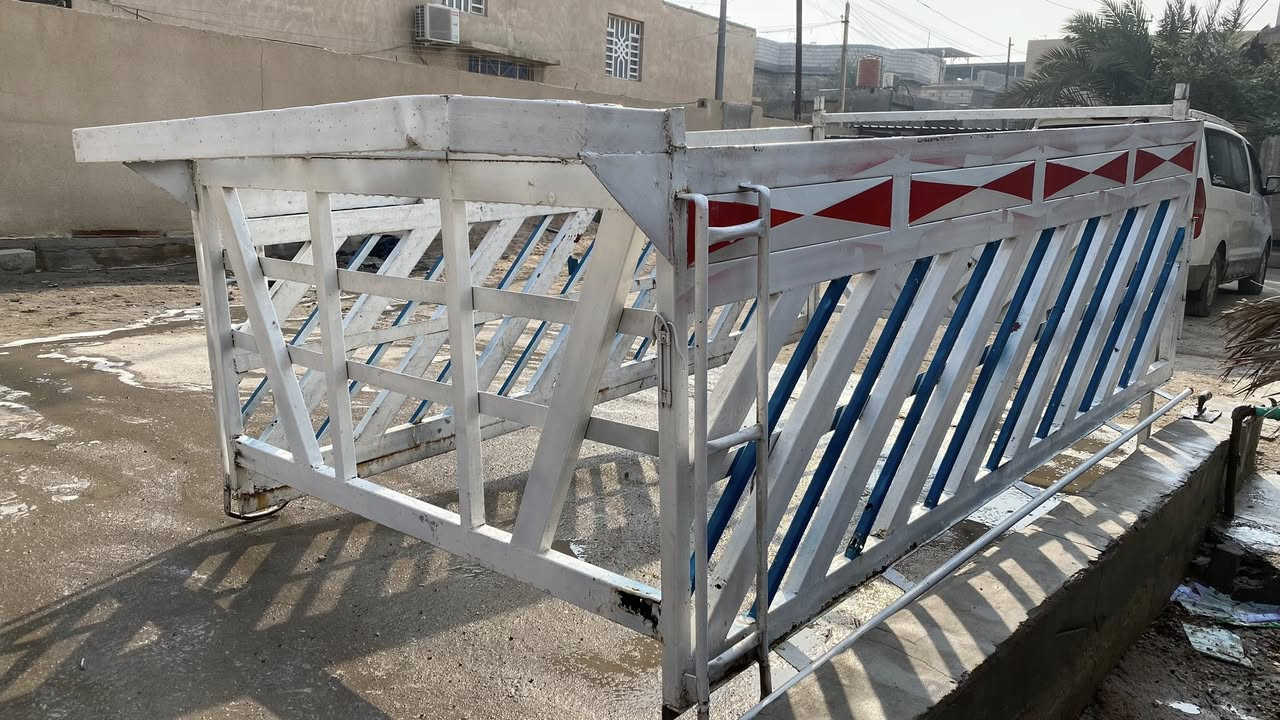 السلام عليكم محجر مال فحل للبيع السعر 500 الف العنوان البصره شط العرب الجزيره رقم الهاتف ***********
