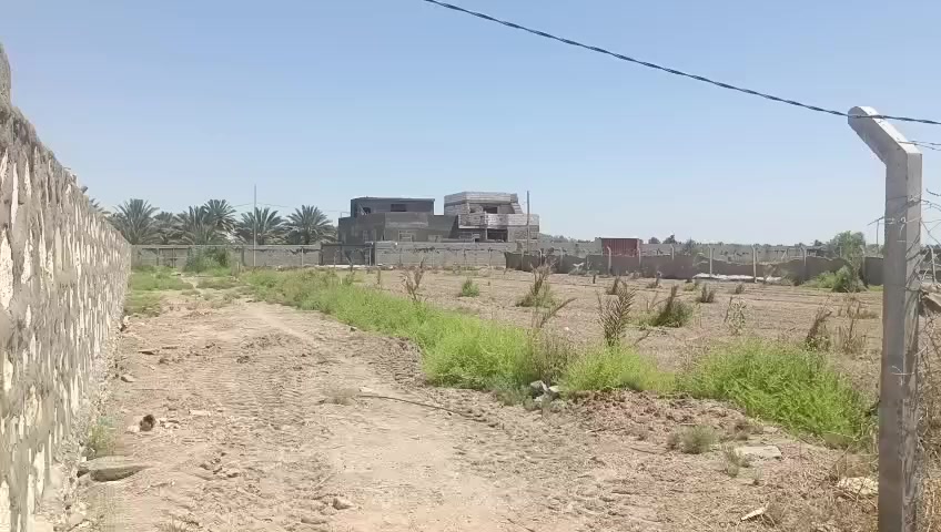 دونمين لبيع طريق البراهميه مقابل قناه كربلاء تنزل كيلو عن شارع الاستفسار ***********  ملاحظة ويباع دونم منهن
