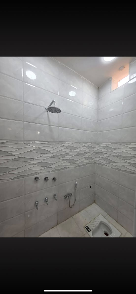 الدار للبيع المساحة 200 متر علة ساحة بناء حديث منطقة العابجية الستفسار على الرقم ‭٠٧٧٥ ٤١١ ٠١٢٦‬
