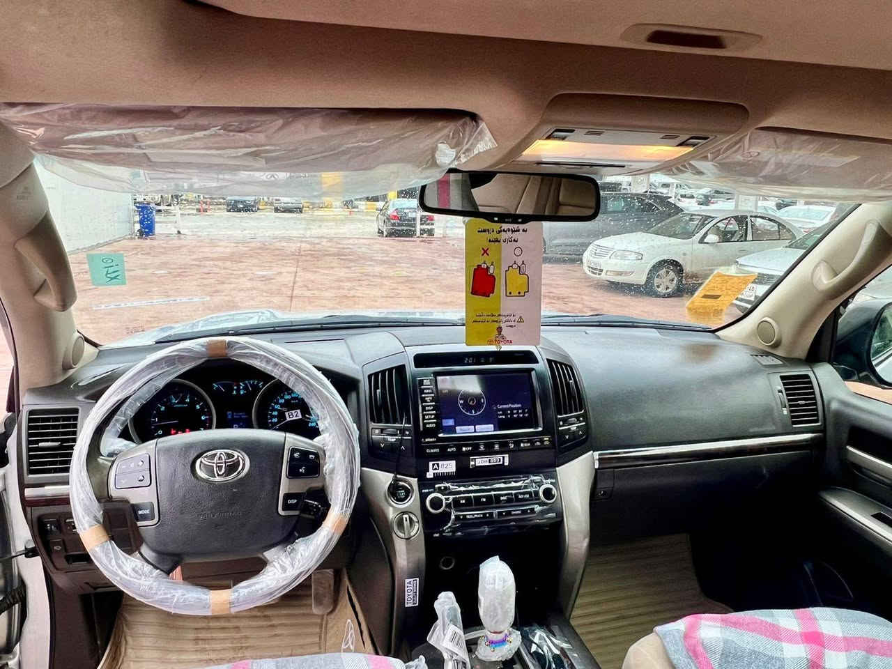 تۆیۆتا لاندکوزەر 2010 VXR v8 بێ بۆیاخ بێ سارد 
تەنها 83 هەزار کم حەقیقی ڕۆیشتوە 
تابڵی جوان ماوەتەوە مەکینە 4700 V8
قەپات مواسەفات فوول 
مەکینە و گێر بەشەرت
تەنها مەکینەی کراوەتەوەبه شى سه ره وه
سەنەوی و ڕەقەمی تازەیە

نرخ : داوای بکە لە کۆمێنت ڕاستەوخۆ بۆت دێت 🤖 

سەنەوی و ژینگەی هەمووی تازەیە 
زۆر بە جوان و خاوێنە ماوەتەوە 

بۆ زانیاری زیاتر پەیوەندی بە خاوەنی 

***********
