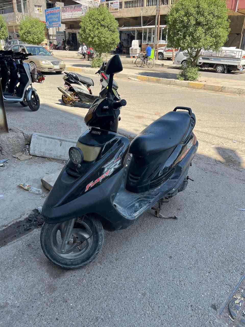 السلام عليكم للبيع فظائي
دراجه كامله اي نقص مابيهة 
ديالى بعقوبه فلكه الامين 
السعر ٤٠٠ وبيهة مجال 
***********
