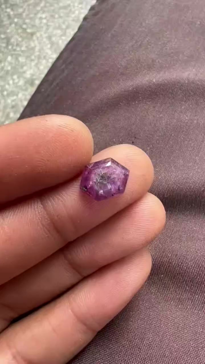 Origin kashmer tarapichi cutting 2 pic 3 crt one pic 3800 both


**إذا كنت صاحب هذا الإعلان وتريد حذفه لأي سبب، رجاءا أرسل رسالة إلى الدعم الفني**