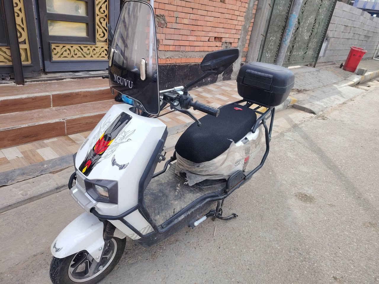 ماطور شحن للبيع موديل 25
***********
نضافه ميه بل ميه 
6 بطاريه 
السعر 650
