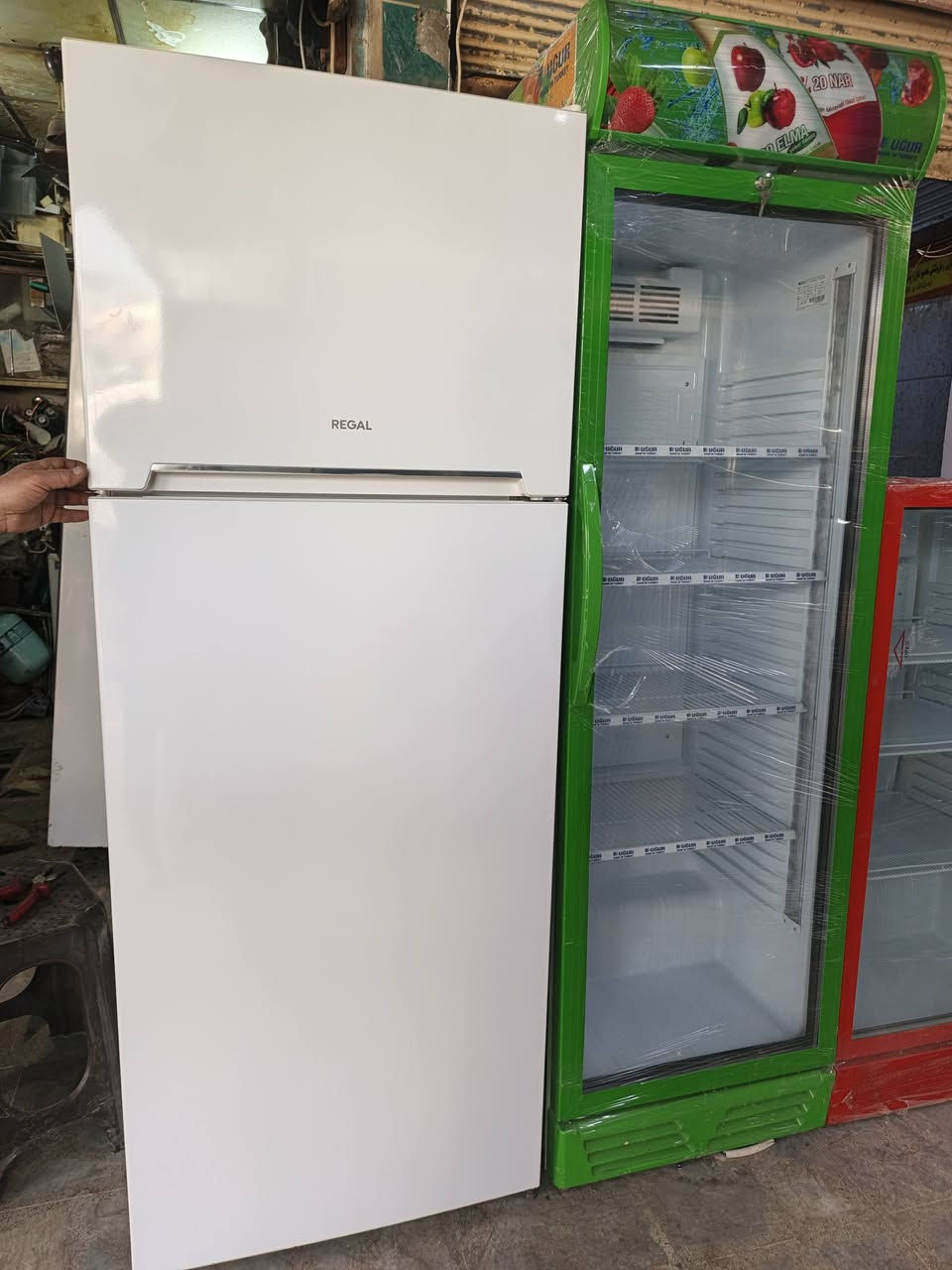 كلشي متوفر في معرض ومزاد الثقه قرب مجسر رازي ***********
