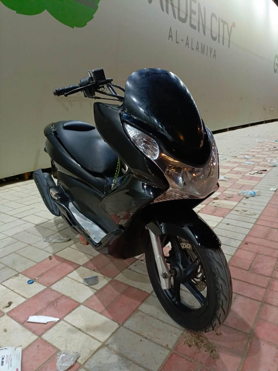 سلام عليكم PCX ياباني jf
جيل الاول مكفولة كفاله عامه مكينه ناعمه بلادي علفحص شلعه معدل فول اوراق موجوده السعر مليون او 250 بيها مجال مكاني بغداد الكرخ ***********
