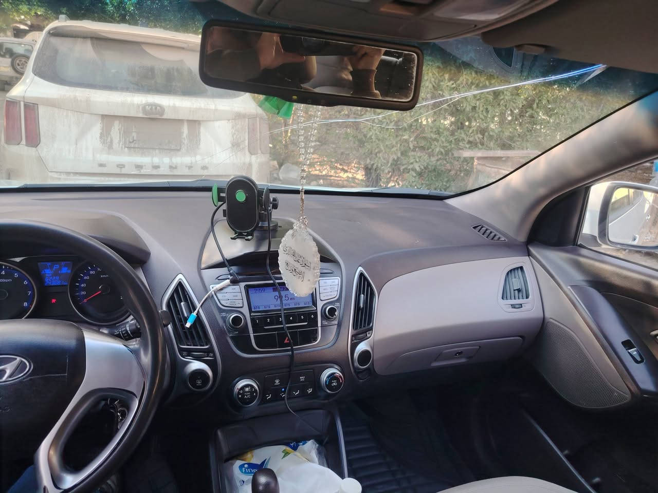 السلام عليكم
توسان مديل ١١ مكفوله كفاله عامه  عدا بارد بالدور مال الجاملغ الخلفي جهه الراكب كير ومكينه ما مفتوحات عنوانها بابل الحمزه الغربي السعر ١٤٣$ وبيها مجال بسيط
وترهم مراوس
***********  اتصال أو واتساب
