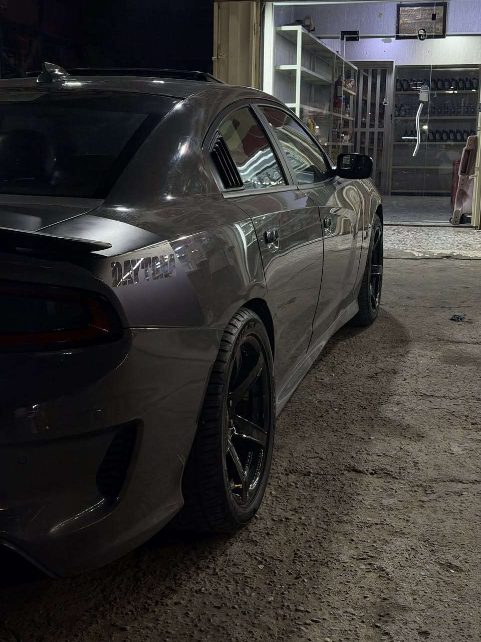 🚗 للبيع دودج جارجر R/T موديل 2018 🚗
✅ محرك HEMI 5.7 V8
✅ الممشى 107 ألف كيلومتر (وليس ميل)
✅ تشغيل عن بُعد (Remote Start)
✅ شاشة عربية
✅ سنوية بغداد باسمي
✅ حدادي 100%
✅ كهربائي 100%
✅ بطارية جديدة
✅ تخم تايرات جديد
✅ تخم ويلات (نجمة) جديد
✅ السيارة جاهزة ولا تحتاج أي مصروف

🔹 وارد أمريكا
🔹 حادث سابق بالجاملغ والبنيد
🔹 يوجد إكلير بالجاملغ الخلفي بدون ضربة
🔹 رقم الشاصي (VIN):
2C3CDXCT6JH206957

💰 السعر المطلوب: 180$ قابل للتفاوض بالمعقول

📞 للتواصل واتساب:
***********

السيارة نظيفة ومحافظة عليها وصارف عليهه خير من الله
