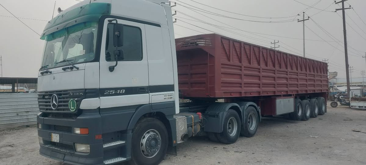 السلام عليكم سياره الفينيه للبيع سنكل مزوج رقم بصره مشروع وطني تخم تاير تدفئه تبريد كله عالابلاد مكينه حجم 48 المكان ناصريه للإستفسار الاتصال ***********
