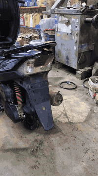 سلام عليكم
ماكس عدله 
دراجه نضافه شوفت عينك 
نضافه فول عله وضع الحاويه 
مكينه ٥٥تزويد 
هندر واحد سلف جدبد 
ختم الدراجه كله 
سعره٦٠٠ وبيه مجال 
مكاني دوانيه حي الجامعه 
رقم *********** 
الخاص مفتوح
