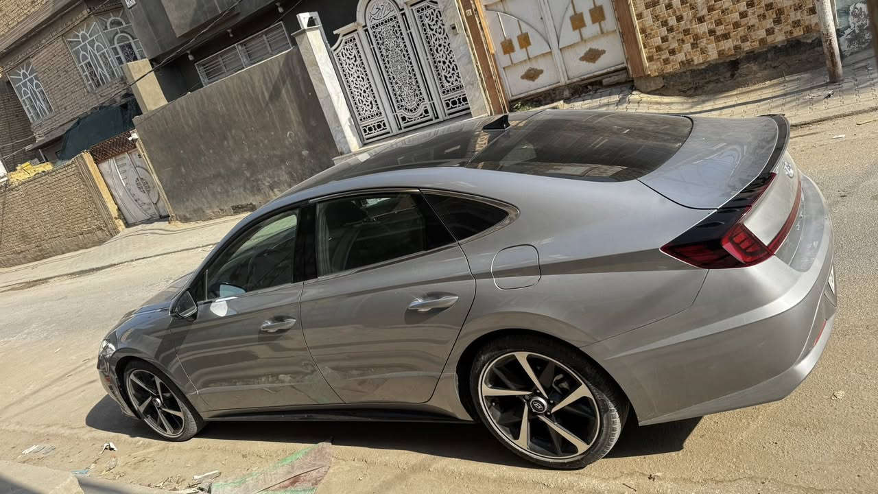 سوناتا للبيع موديل 2023 

فول مواصفات 
حادث خفيف بدون ايرباك قبق صندوك 
فول مواصفات بنوراما 
بصمة وتشغيل عن بعد 
قيادة ذاتية وتحديد مسار 
رادارات امامي خلفي 
كامرا خلفية 
كشنات تدفئة تبريد 
تحكم كشن السائق كهرباء 
شاشة حجم الكبير 
تبريد خلفي 
شاحن وايرلس 
هاند بريك دكمة واوتو هولد
حادث قبق صندوك موجود بالصور 
ماشية 25 
للاسفسار الاتصال على الرقم 
***********
