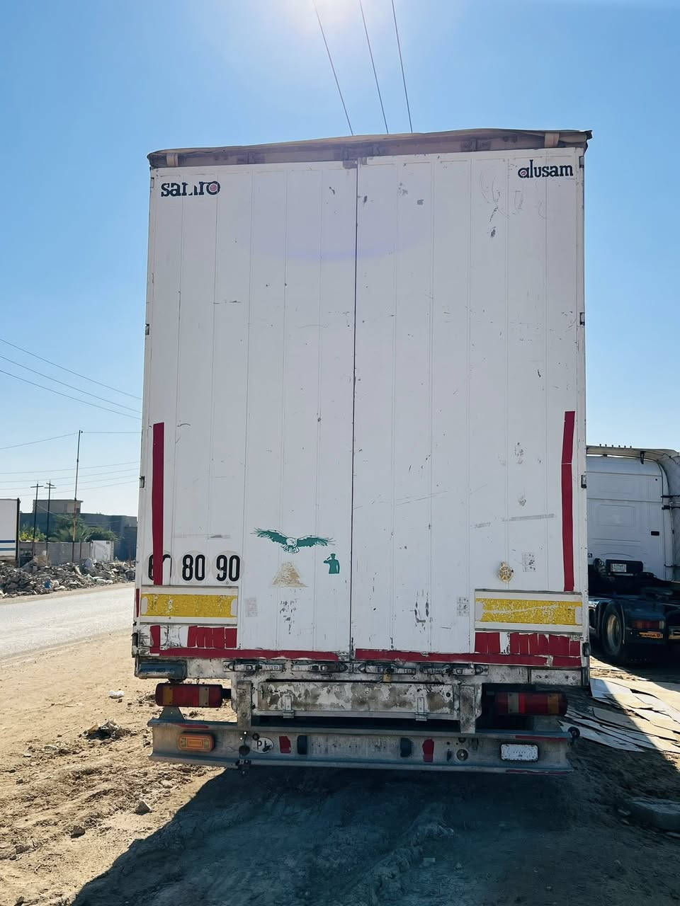 ‏للبيع عربانة نص جناب السعر 60 وبها مجال)(***********)(***********
