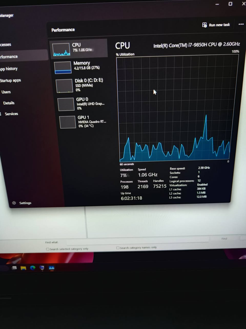 Dell Precision 7740
Processor: Intel(R) Core i7-9850H CPU  2.60GHz (12 CPUs), w2,6GHz
Memory: 16 ddr4  2667 mt/s
هارد m2 512 

NVIDIA Quadro RTX 3000  6g
Display : 60.13 Hz. 17

الابتوب نظيف ويا شاحنته 240 واط وحقيبه فقط 
الملاحظات البطاريه نص عمر 
والمعالج في وضع التيربو او أقصى حد يصل درجة حرارته الى التسعينات لكن بامكانك تقلل نسبه تشغيل المعالج الى 95% من الطاقه والامور طبيعية ودرجه الحراره تستقر باللعاب الى 70 او 75 اقصى حد ولاعب عليها كل الالعاب الحديثة 
ستالكر 2 
كينكدوم 2 
سايلنت هيل 2 وf 
كونورد 
وكال اوف ديوتي جميع الاجزاء الحديثة 
وغيرهن 
اللابتوب مخصص للبرامج الهندسيه 
للمعلومه الكارت اقوى من rtx 3050
السعر 650


**إذا كنت صاحب هذا الإعلان وتريد حذفه لأي سبب، رجاءا أرسل رسالة إلى الدعم الفني**