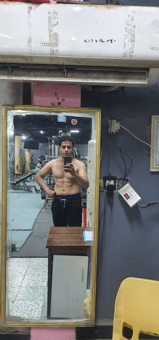 للبيع  اي فون ١٣ برو ماكس ٢٥٦ دبل يعني شريحتين بطاريه ٨٤ جهاز نضافة ١٠٠ كفاله عامه شرط وتر بروف مع ضمان فحص حاسبه ملحقات كارتون فقط مالته الاصليه سعر ٧٠٠ قفل قفل تفاصيل مذكوره اتصل *********** عمارة, ميسان
