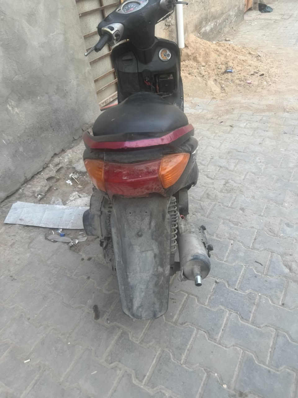 سلام عليكم درجه سكنكس البيع ماعرف شبيهه طفت عندي بانزين وماشتغللات واني ممتفرغلهه مكان بغداد زعفرانيه رايدهه ٣٥٠ وبيهه مجال


**إذا كنت صاحب هذا الإعلان وتريد حذفه لأي سبب، رجاءا أرسل رسالة إلى الدعم الفني**