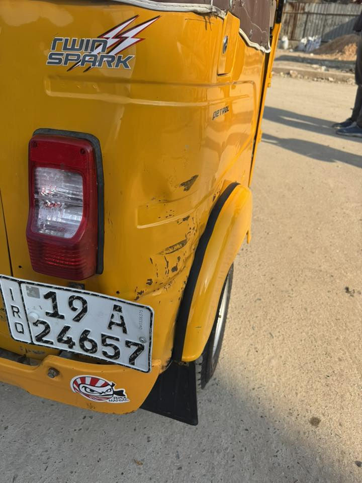 سلام عليكم تكتك مديل 22 شهر11  بس بارد بيه بسمي السعر 7950 رقم الهاتف ***********
