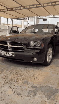 )السلام عليكم)
جارجر (2010) اصل 
رقم اربيل دولي باسمي تحويل مباشر 
السياره كنديه طابه كلين 
بل عراق صار بيها حادث جاملغ بيدي ندعمت 
حزمتها توحيد لون 
محرك (6) سلندر (3500) 
قمارتها جارده السياره فقط 
كير محرك تبريد تدفئة خير من الله سياره ما ناقصه كلشي من حداديه 
السياره يرادله فقط دوشمة كشانه 
للاستفسار 
(***********)
عنوان السياره صلاح الدين
