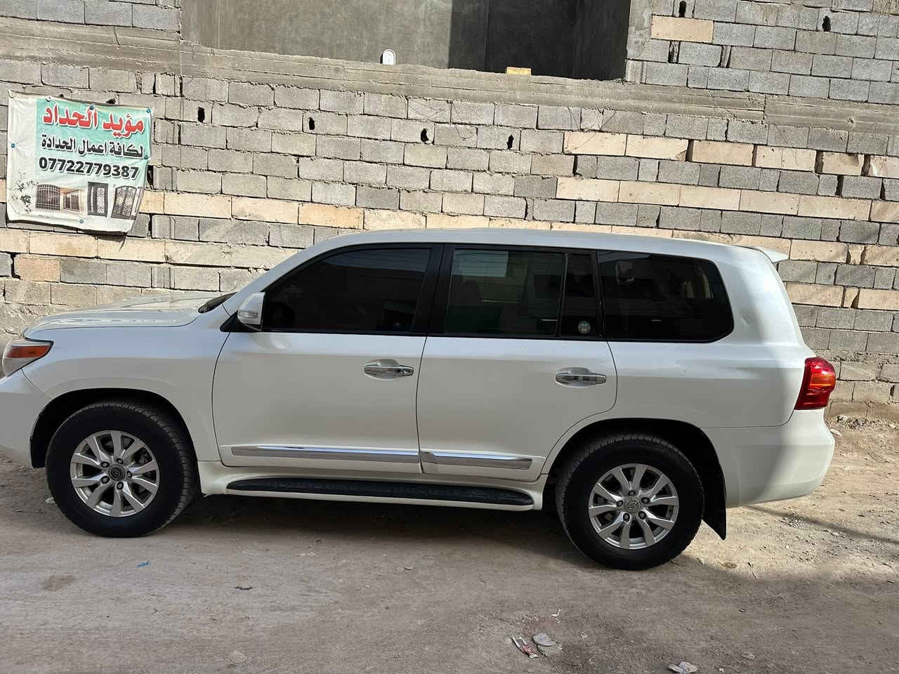 لاندكروزموديل 12كازمفتوح تصفيحه بيه صبغ جاملغ امامي سياره جاهزه رقم بصره مداورثاني يوم لعنوان بصره لسعر 260بيه مجال قليل ***********
