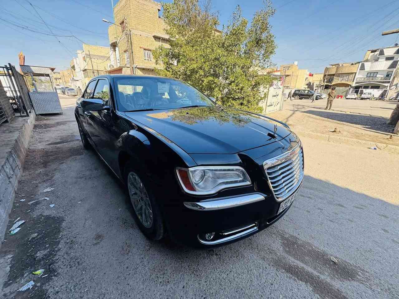 سلام عليكم اوباما موديل 2012 للبيع مكفولة من الصبغ و التبديل السيارة داخلة كلين تشغيل عن بعد كشنات جلد تدفئة بل كشنات كير طيارة شاشة جبيرة سيارة جديدة ما مشتغلة خط ابد وسونار السيارة موجود مكفولة السعر 170 وبيهة مجال مكاني بغداد مدينة الصدر ***********
