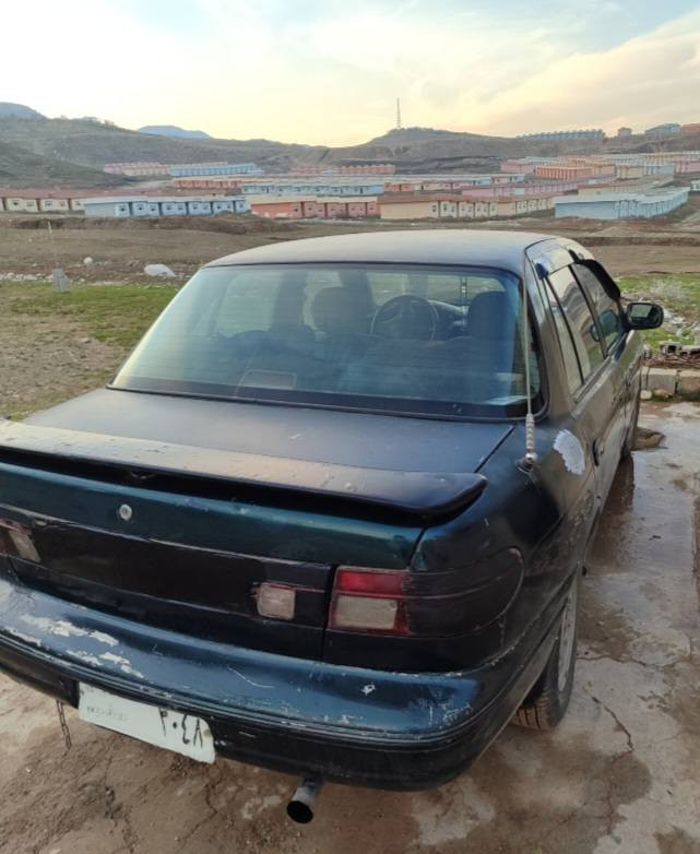 كيا سيفيا ئارمى بلاستيك سليمانى موديل ١٩٩٤ كير و مةكينة بيعيبة هةشت و بةخ تؤماتيك كيرى هاف ناكات بةشةرتى ترايى هةوراز كةرمى كارةبايياتى تسجيل فلجة هؤرن ئاوى فلجة كيجى سرعةت فرةى كرنك كيجى بةنزين حةماوة كامل بيعيبة  تةنها ئةو بةلةيةى بيوةية لةرةسمةكة ديارة طايةو ويلى تازةية سةيارةى دةستى خؤمة بؤفرؤشتن نرخى ٢٥ كةلا تةلةفون  
***********
