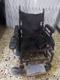 لدينا عربانه معوق كهربائيه 5 سرعات السعر 800 اتصلو على الرقم هاذا 0772...