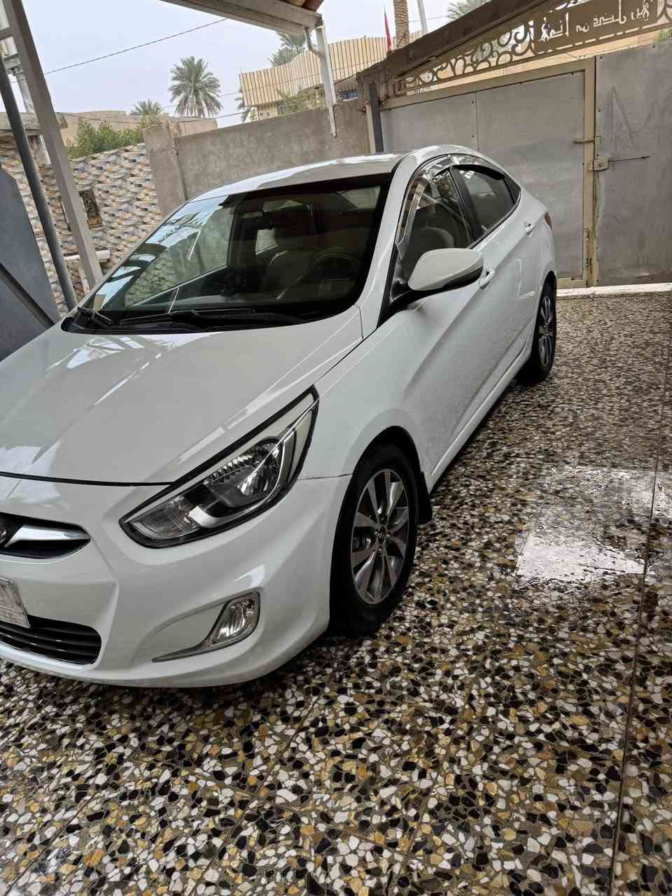 السلام عليكم للبيع اكسنت خليجية 
رقم بغداد موديل 15 مكينه 1600
السياره بيهه كم قطعه صبغ بدون 
اي دواخل فقط صبغ والسونار بلمنشور
السياره مكينه كير حداديه خير من الله 
السعر 92 مكاني كربلاء الاستفسار اكثر 
***********
