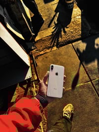 X max ذاكره 256  الجهاز مكفول من كلشي  ضمان 5 أيام  تواصل هنا او على ه...