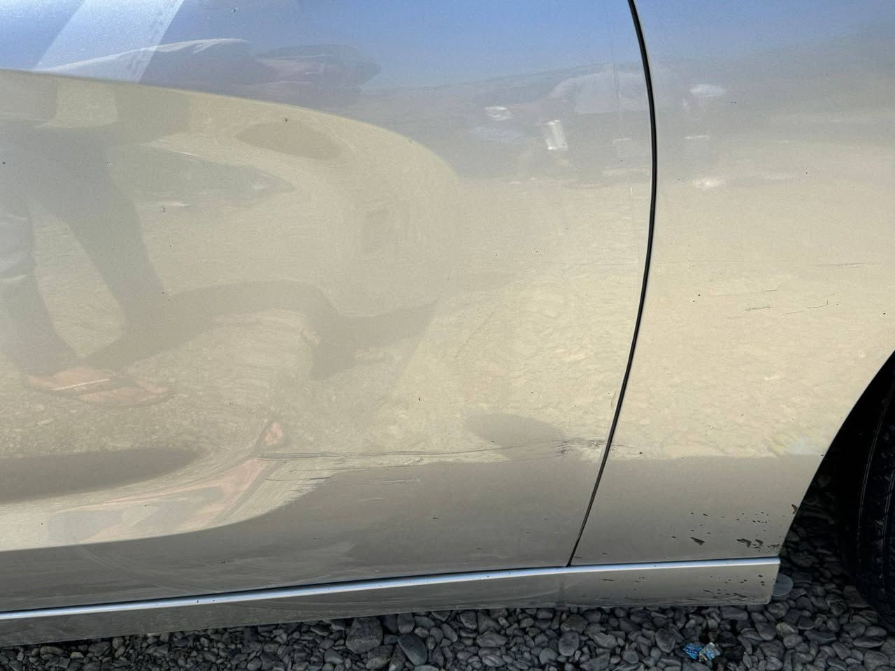 السلام عليكم
جارجر للبيع. 
التفاصيل 
2018 GT  
ماشية 175 كم 
السعر 195$
فور ويل السياره
ضربتها بس جاملغ عكس السايق
للإستفسار ***********
