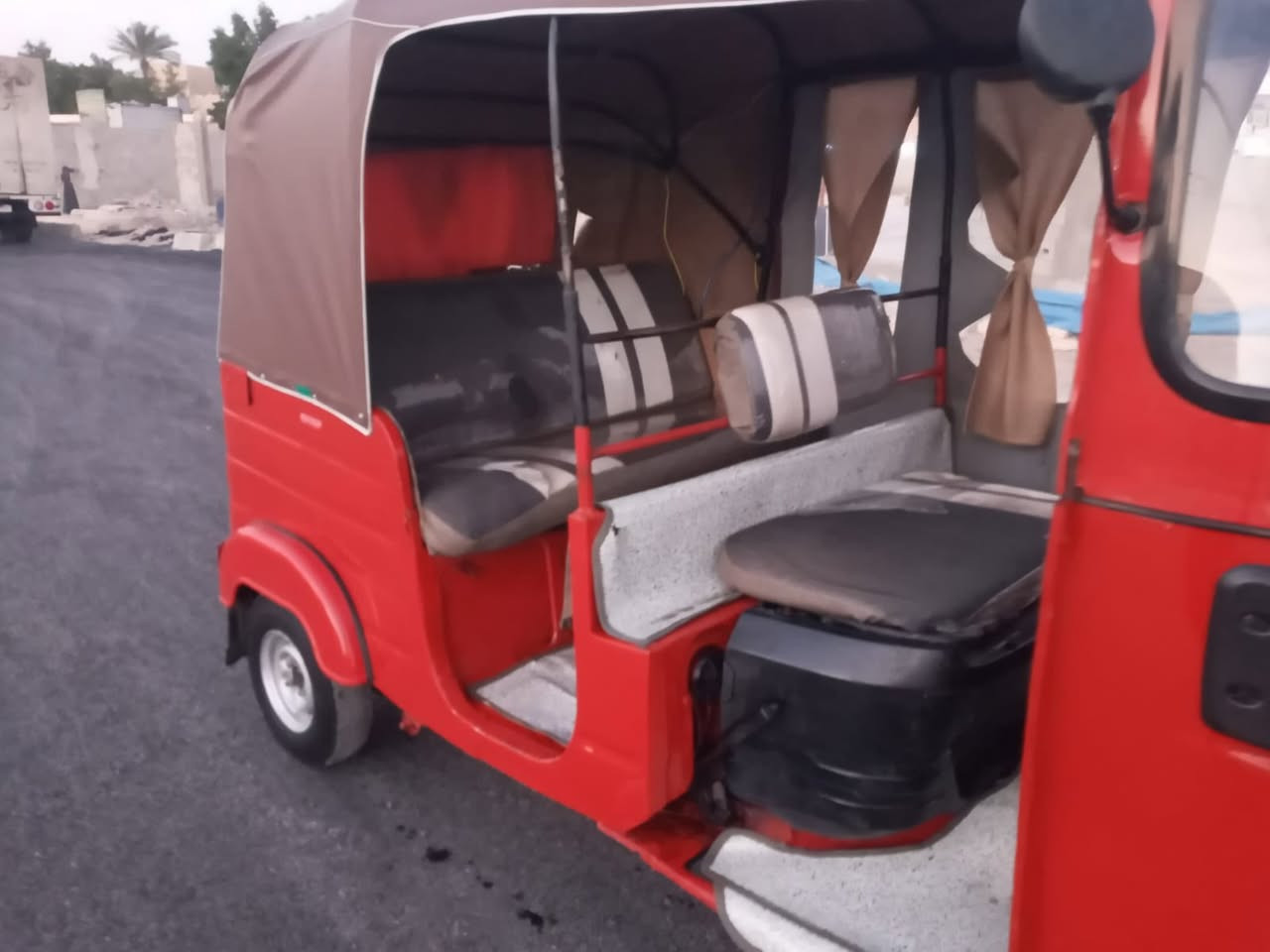 تكتك تك 2017اوراق  مكينة لاتنقيص ولا تبخير  تخم تاير جديد سعر 3ونص وبيعة مجال *********** لعنوان بغداد دورة ابو دشير
