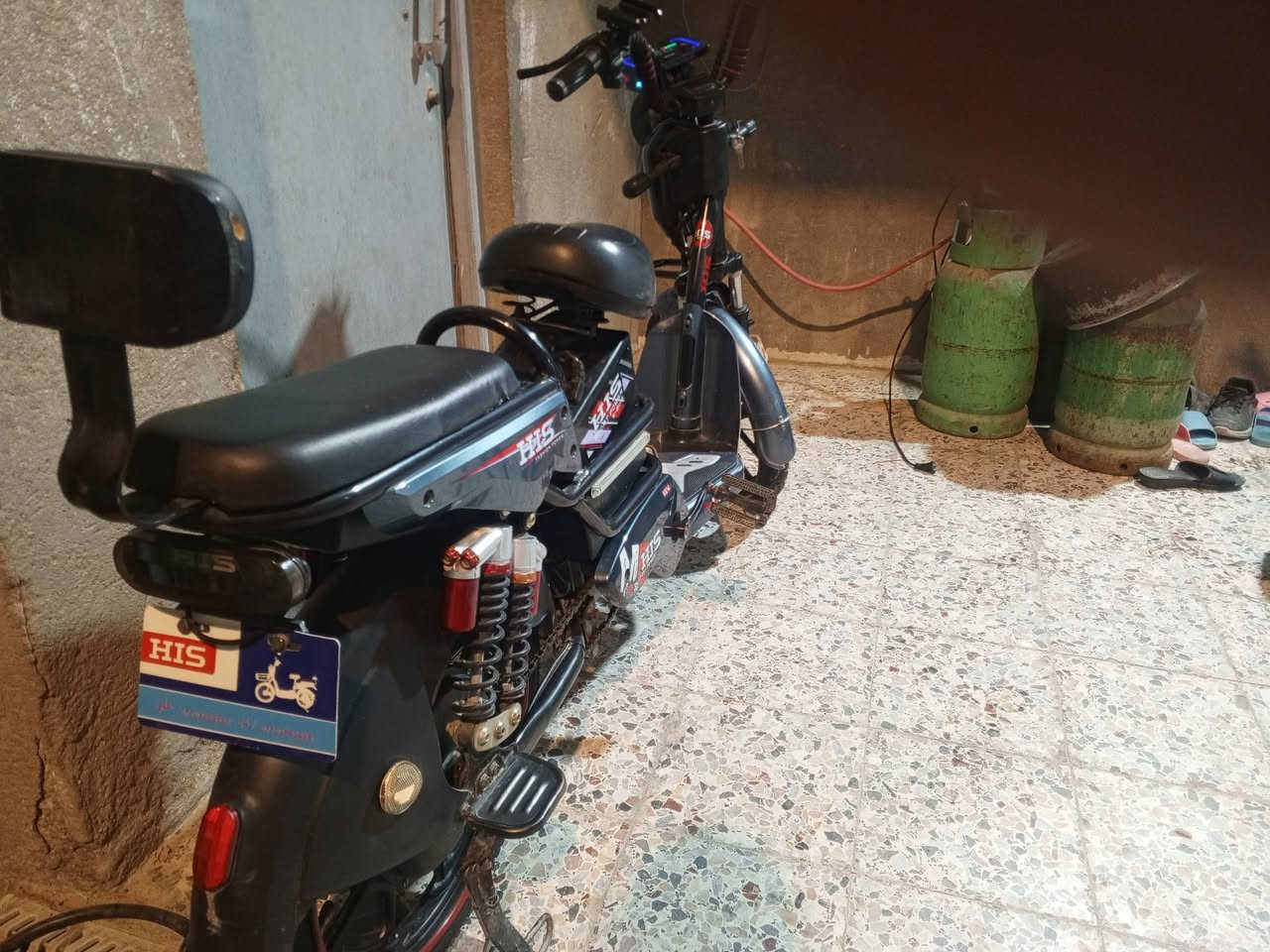 دراجه شحن حجم 20 نظيفه بطاريات جدد العنوان البصره السراجي التواصل واتساب شريحه ***********
