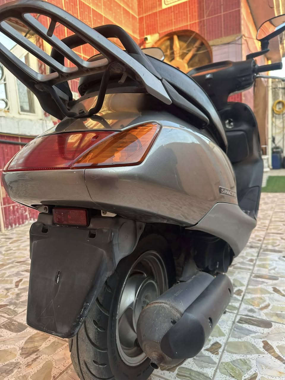 السلام عليكم
دراجة سبيسي للبيع ياباني اخت الرمبة مكفوله برغي ممفتوح بيه جديده للاتصال *********** ممتواجد ع الخاص اتصل ع الرقم
