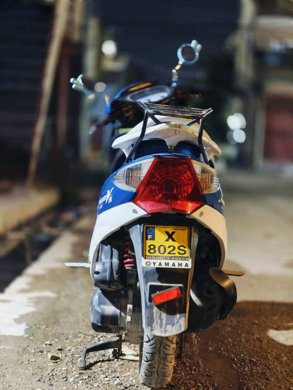 السلام عليكم .. كامكو للبيع موديل 19 مكفوله كفاله عامه صارلهه شهر نزلت من الرمبه السعر 950 وبيها مجال للشراي
.مكانها الشطره ***********
