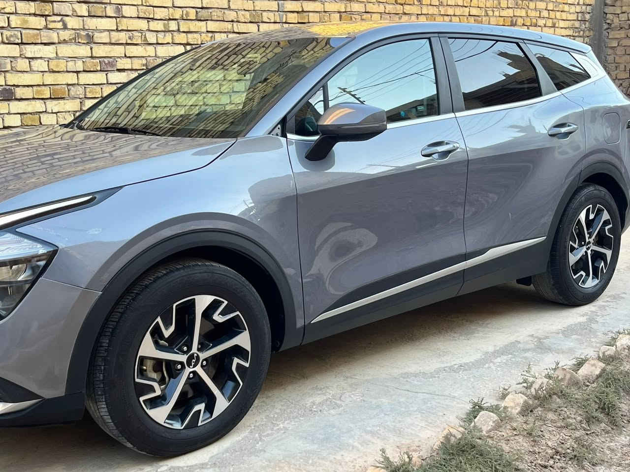 كيا سبورتج موديل 23 فول ماعده الفتحه محرك 2500حادثا فقط جاملغ ومرجع نفسه بدون ايرباك صور الحادث بلمنشور السياره فحص مؤقت تترقم جميع المحافضات ***********
