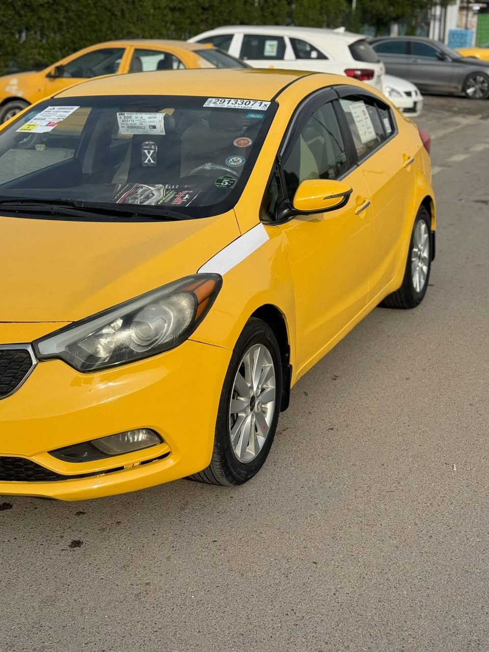 سلام عليكم بيع او مراوس بسياره اقل شويه محتاج الله شاهد 
موديل 2015
محرك 2000
صدر امامي وخلفي جديد 
تخم تاير جديد 
باتري جديد
منظومه تدفه وتبريد جدد
كير ومحرك خير من الله حادثها جاملغ صفحها
 السايق مبدل سياره والله ماكو اي شي حته الدهن والفلاتر كل 10 ايام ابدلهن السعر 110 
رقم بغداد ومصفره من كل شي مكاني بغداد الكراده السياره بسمي تحويل ثاني يوم 
 رقم الهاتف ***********
