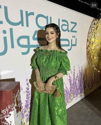 فستان • وردي • قياس ٤٠/٤٢/٤٤