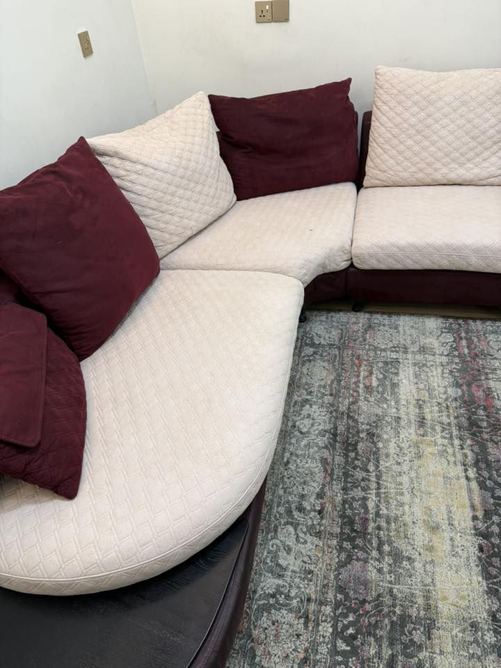 كورنر تركي اصلي درجة اولى كراسي دوار
المكان بغداد 
السعر 650


**إذا كنت صاحب هذا الإعلان وتريد حذفه لأي سبب، رجاءا أرسل رسالة إلى الدعم الفني**