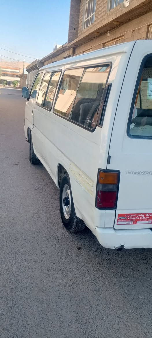 نیسان ۲۰۰۰ بۆ فرۆشتن ***********
