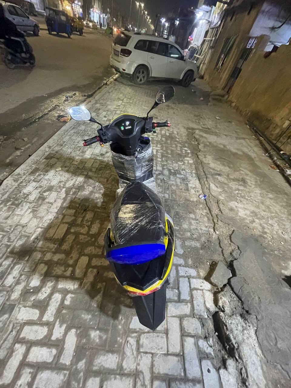 دراجه شحن ماكس مواصفاتها ستة بطاريات بعدهن جدد استخدام ثلاثه أشهر سعرها 650.      ***********
