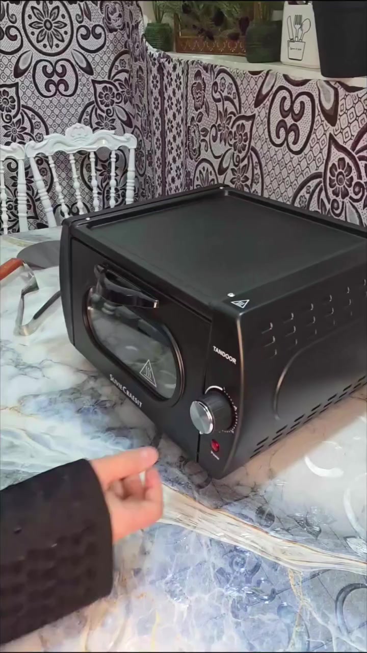 🔥 خصم خاص! 65,000 دينار فقط 🔥
بدل ما تطلب من المطاعم، اصنع ألذ الوجبات في بيتك مع فرن تندوري كهربائي من سيلفر كرست!

⚡ قوة 2100 واط لتسخين فوري وأداء خرافي.
🔥 حرارة حتى 400°C و6 هيتر علوية لتوزيع متساوٍ وسحر الشوي.
🍞 استخدامات متعددة: خبز عربي، صمون، شباتي، بيتزا، مناقيش، لحم بعجين، وتحميص المعجنات.
🛡️ باب زجاجي مقاوم للحرارة، هيكل متين، وقاعدة مانعة للانزلاق.
📦 الشنطة فيها كل اللي تحتاج: صينية، شبك، ملعقة بيتزا، ملقط، ودليل استخدام.

🎯 للاستخدام اليومي بكل سهولة وأمان.

🚀 عرض لفترة محدودة!
💬 للحجز والاستفسار: راسلنا الآن على الصفحة.

#شازام_للتسوق_المنزلي #فرن_تندوري #خبز_بيتي #تسوق_الكويت #عروض_مطبخ #أجهزة_منزلية #بيتزا_منزلية


**إذا كنت صاحب هذا الإعلان وتريد حذفه لأي سبب، رجاءا أرسل رسالة إلى الدعم الفني**