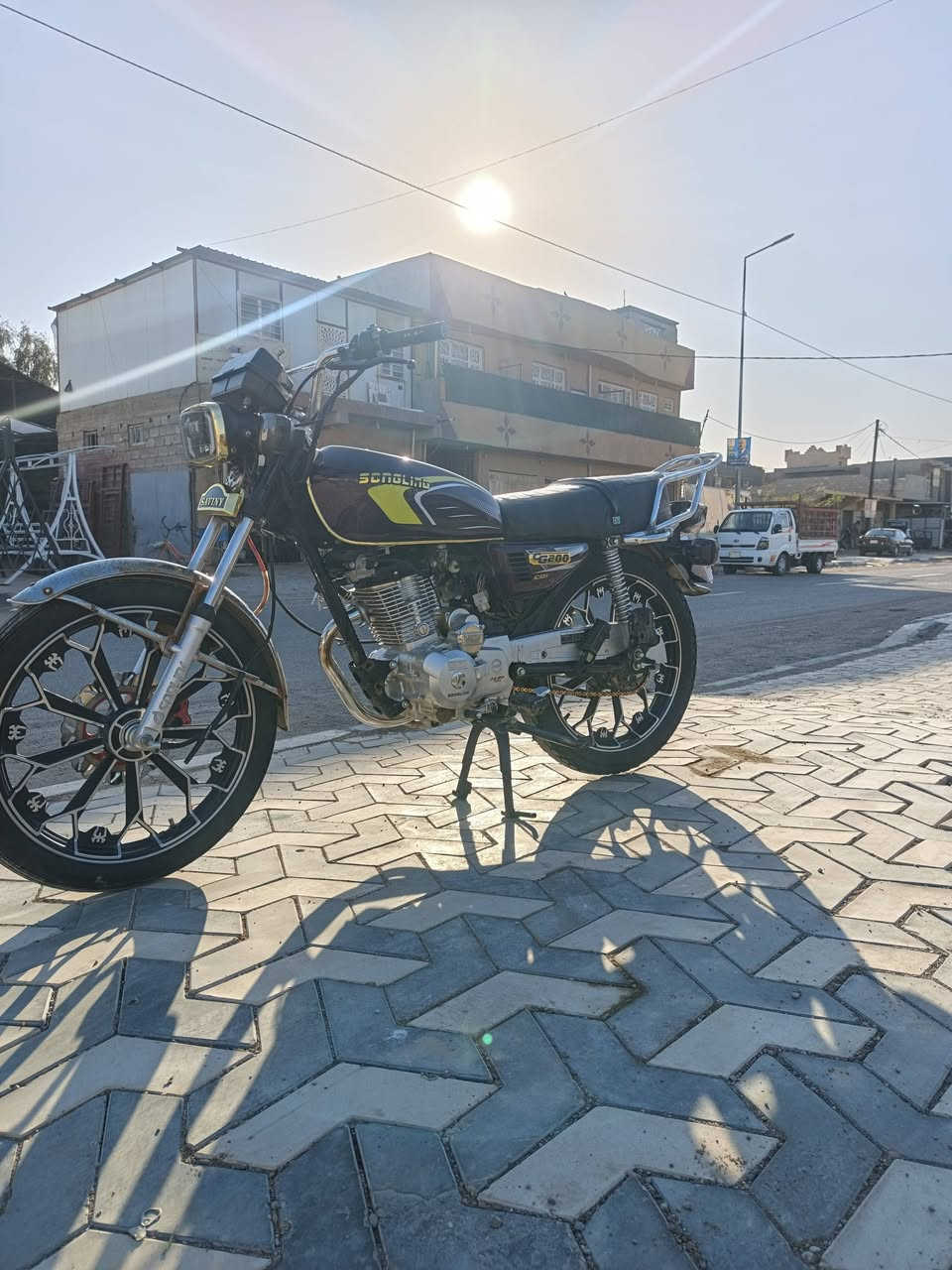 يالله دراجه سيفان موديل 24 مابيه أي شي محرك مامفتوح دراجه نضيفه فول  السعر 725 أبيه مجال لطيبين هاذه رقمي *********** للعنوان ديالى قرب صيطره الغالبيه وإني خادم
