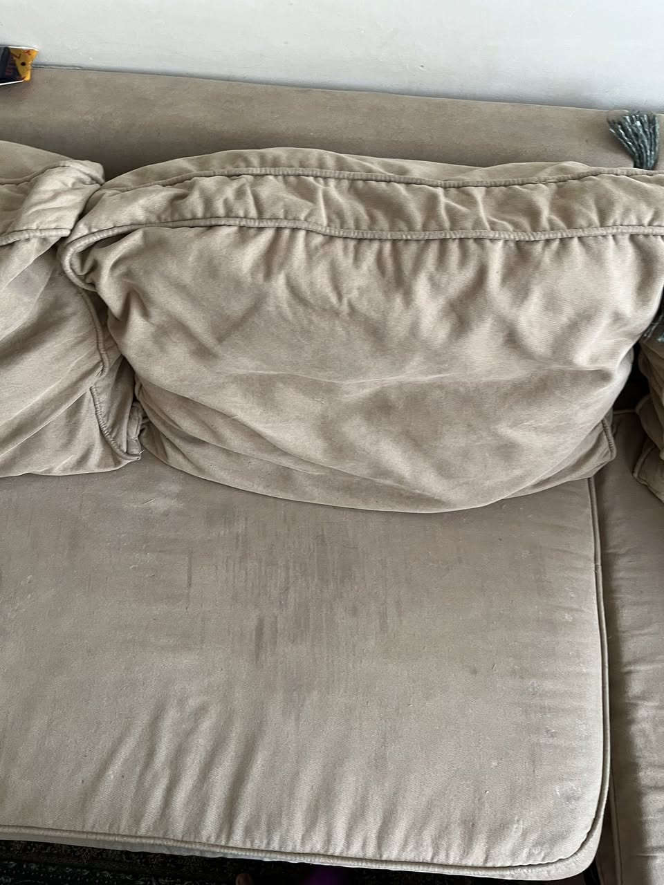 تخم عدد امتاره ويه السرير كله ٧ ونص متر فره كامله
 باي سعر تردو قيمو واخذو بيع مستعجل جدا  الي يريده يجي اليوم لازم

الرقم للاتصال ***********
