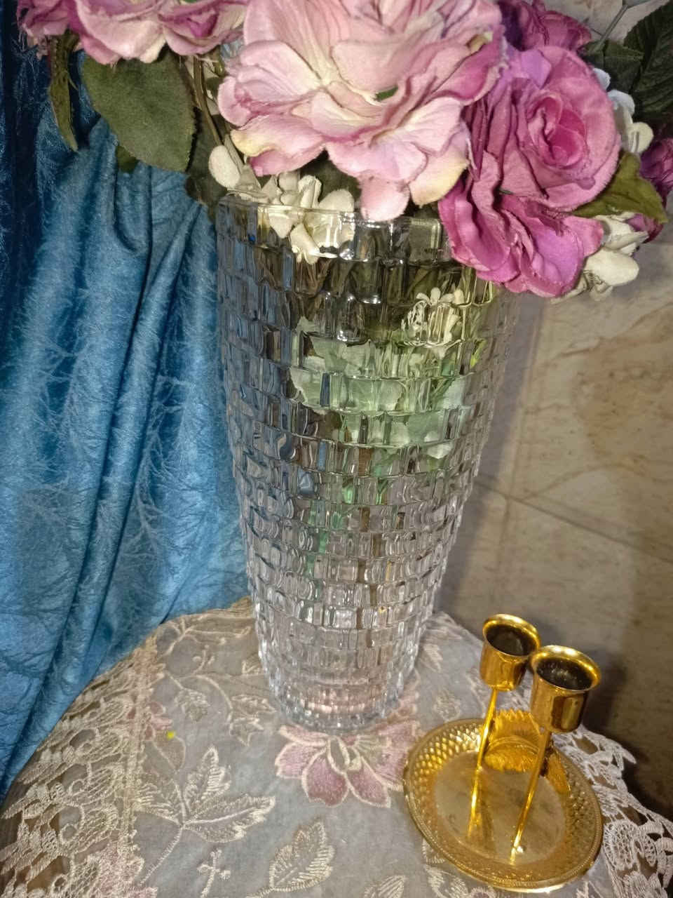 عندي لوحات انتيكات وساعات وفازات كريستال نضيفات


**إذا كنت صاحب هذا الإعلان وتريد حذفه لأي سبب، رجاءا أرسل رسالة إلى الدعم الفني**