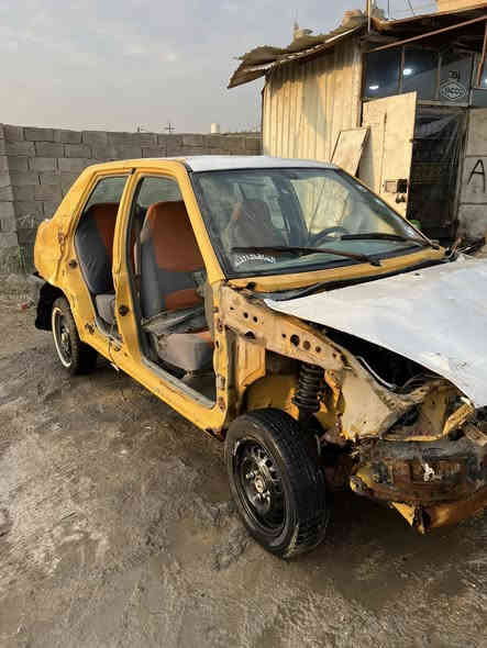 السلام عليكم سايبه للبيع مديل 2015 رقم بصره راعيه موجود مصفره هيئة وغرامات ابيع كوم حديد بس اصوليات السعر 13 وبيهة مجال  
***********
