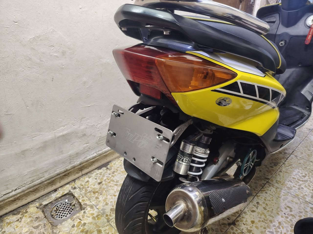 سلام عليكم سكنس ياباني 110 ستان كهربائي خمسينيه مكفوله عام جك بل صندوك لدات جنبيه تتفيه بل يدات تزويد كله بلادي مابيه شي تجاري ماشيه 28 الف بغداد باب المعضم ***********
