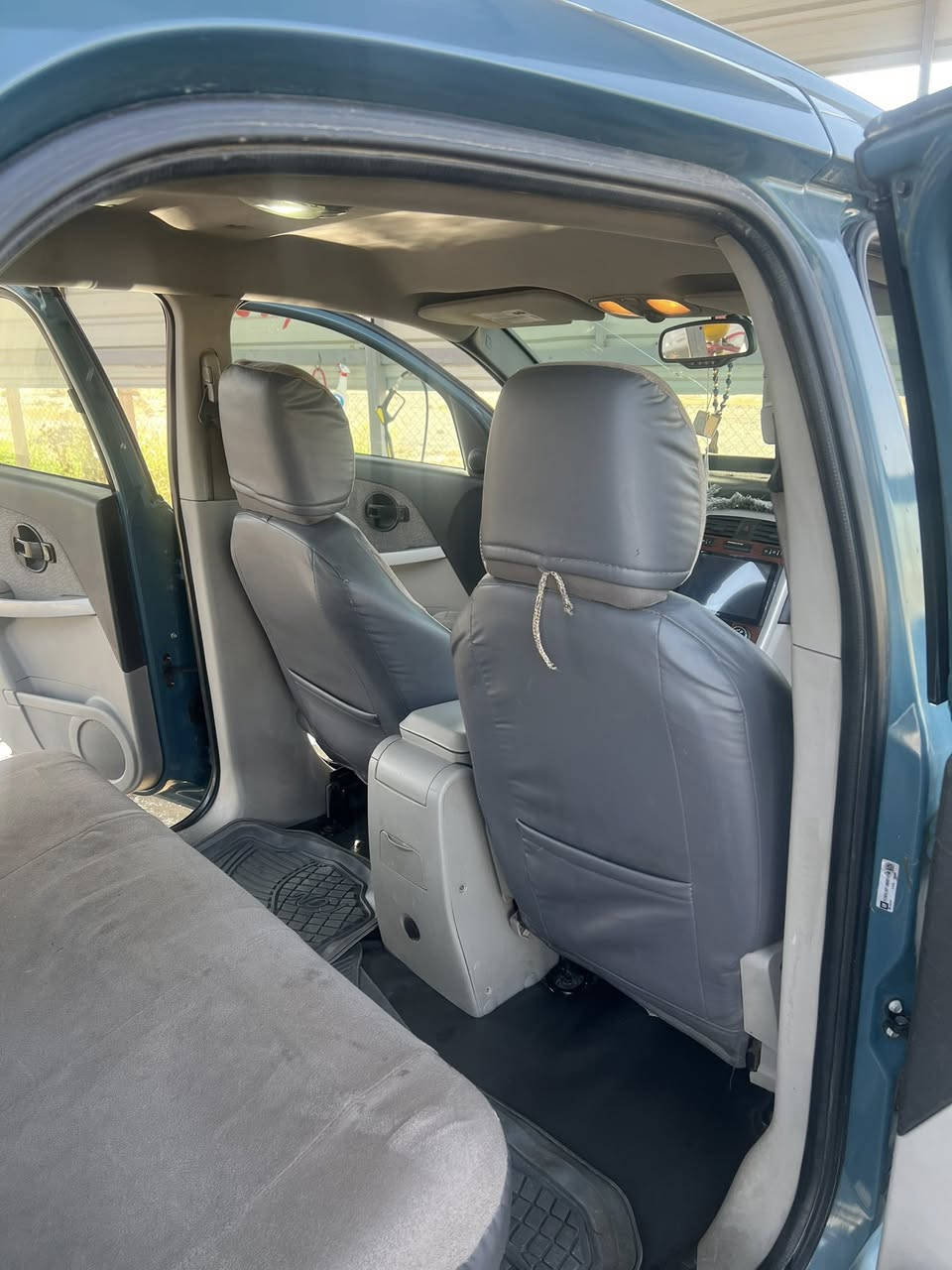 السلام عليكم
للبيع موديل 2008 رقم نينوى مسطره بسمي طخم كير محرك كلها بشرط كهربائية كلها شغله عليه طخم زينون بيها جملغ مبدل بأصلي فقط الباقي مكفوله سعرها ٩٠ وبيها مجال شاري اتصل *********** الرقم بيها وتساب
