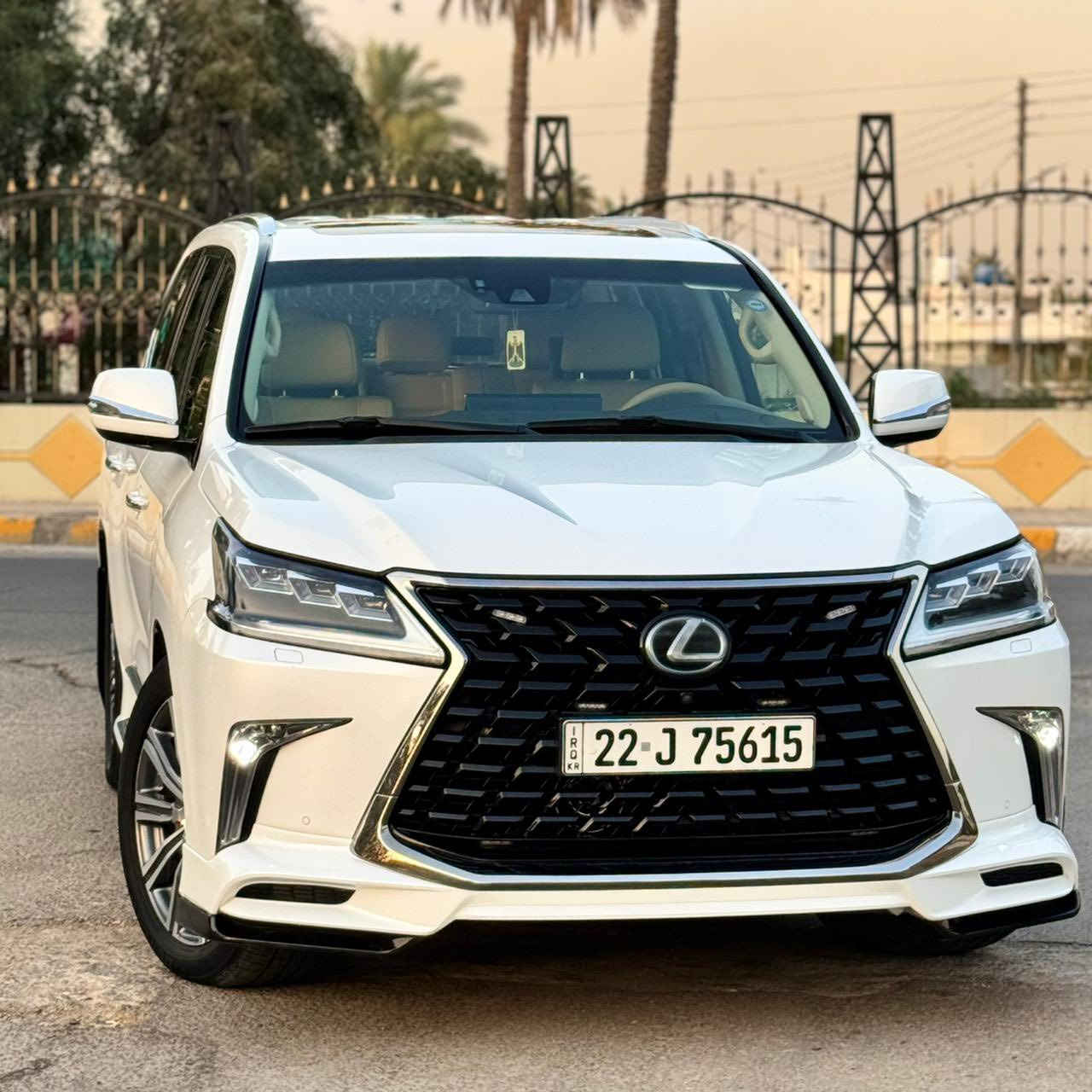 ﷽
‏‎سلام عليكم لكزز

‏LEXSES _ LX _570 _ 2016 _ brem⚡️

لكزس 2016 فول مواصفات 1/1 

رقم اربيل   بأسمي شخصياً 

‏SPORT /Sفول مواصفات محرك5700

ملاحظه( السيارة نظيفة بمعني الكلمة مكفوله كفاله عامة من الصبغ   )

 // بيها بارد بسيط جدا بمقدار ٣ اصابع الجاملغ الامامي اسفل الجاملغ بدون  _  صبغ❌وشرط   الفحص 

گير و محرك بشرط

مكفولة كفالة عامة 

ماشية 134 الف

________👇🏻المـواصـفـات 👇🏻___________ 

حساسات امامي خلفي 

كامرات 360 امامي وخلفي وجانبيات 4 كامرات 

مري شفط ونظام ترحيب 

تبريد ب الكشنات

باب خلفية كهرباء 

لايتات دبل عدسة + LED

جميع الكشنات كهرباء 🗼

زنون بلادي 🗽  جكات 

فتحة      ثلاجة 

نظام اقتصادي بانزين ECONOMY 

جلد كامل داخل لون بيجي

بلوتوث وتليفون ونضام الملاحة ☎️

ونظام تثبيت السرعة التكيفي المزود، ونظام صوت Mark Levinson مع 21 سماعة.

ومقاعد قابلة للتدفئة والتهوية

شاشات عدد 2

نظام مانع الانزلاق

نظام نزول المنحدرات 

اشارة في المرايا الجانبية

مخرج منفذ الطاقة ⚡

‏  Bluetooth / USB

بردات أبواب خلفية  

شاحن هاتف Wairlees

ستيرن كهرباء + خزن ستيرن + خزن كشنات

وبعد بيهة هواية مواصفات

🟩 السعر  المطلوب  _( 620$)💸💸   وبيها مجال                         

رقم _ ( ***********)📲📲 

تحياتي لجميع 🌹 🌸 🙏🏻

المكان بغداد الدورة
