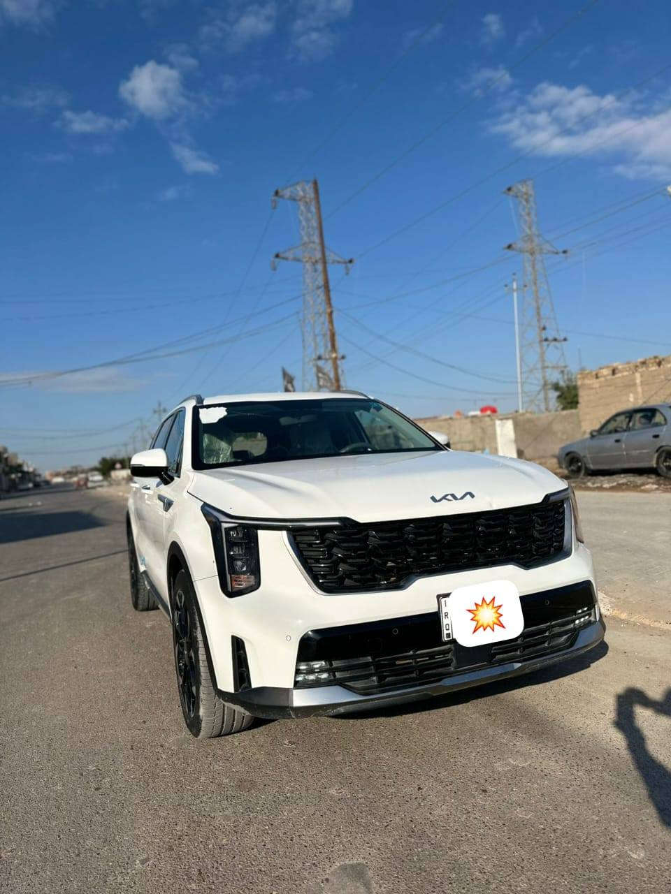 السلام عليكم للبيع فقط كيا سورنتو الموديل 2025 ماشية23 الف رقم بغداد مكفوله السعر 330$ وبيها مجال المكان الديوانية الاستفسار الاتصال بالرقم ***********
