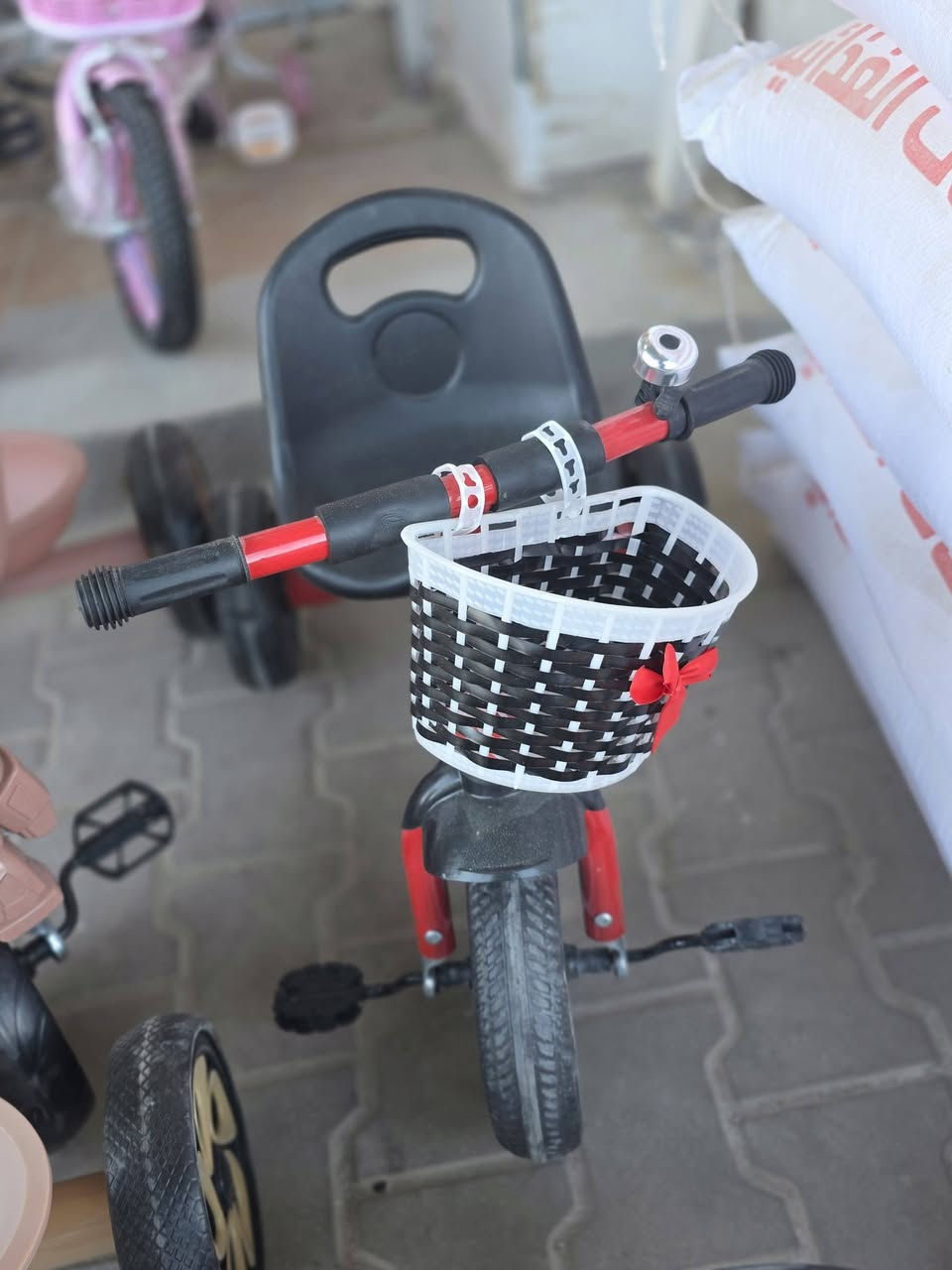 جمعة مباركة 
تم وعلى بركة الله 
وصول الالعاب اطفال 
وبأسعار مناسبة


**إذا كنت صاحب هذا الإعلان وتريد حذفه لأي سبب، رجاءا أرسل رسالة إلى الدعم الفني**